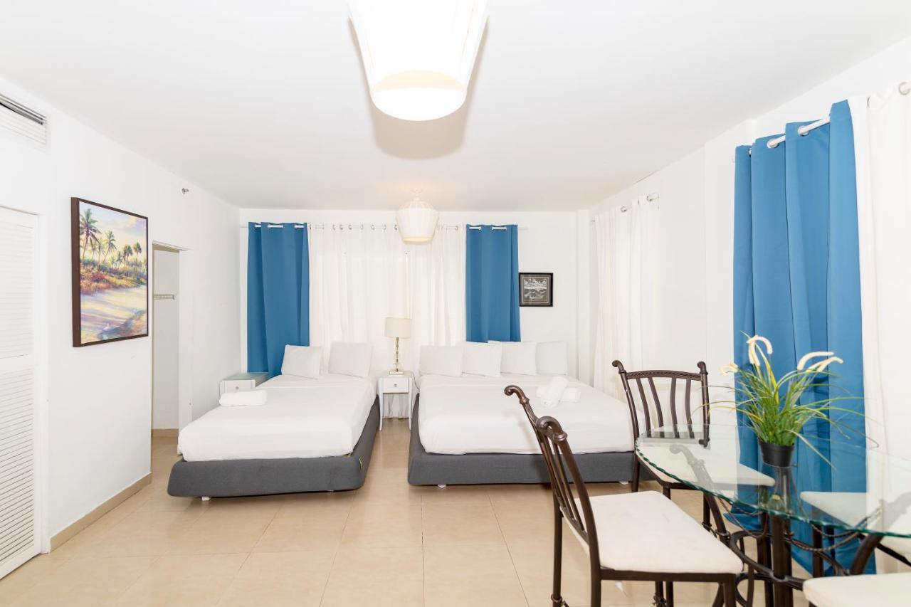 Apartments On Ocean Drive Miami Beach Exterior foto