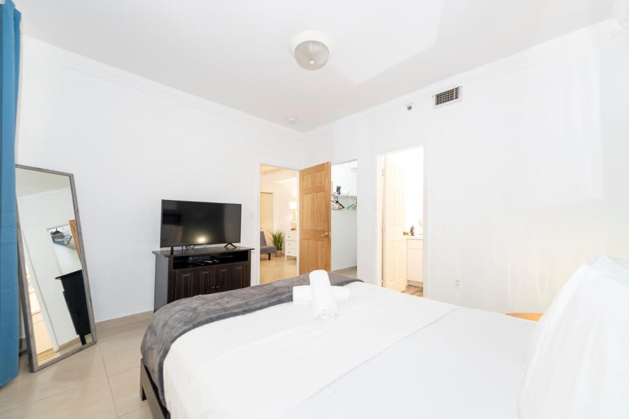 Apartments On Ocean Drive Miami Beach Exterior foto